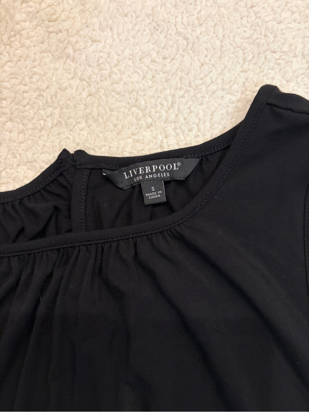 Liverpool Los Angeles Black Pleated Neck Sleeveless Tank Top Size Small NWT - Picture 2 of 4